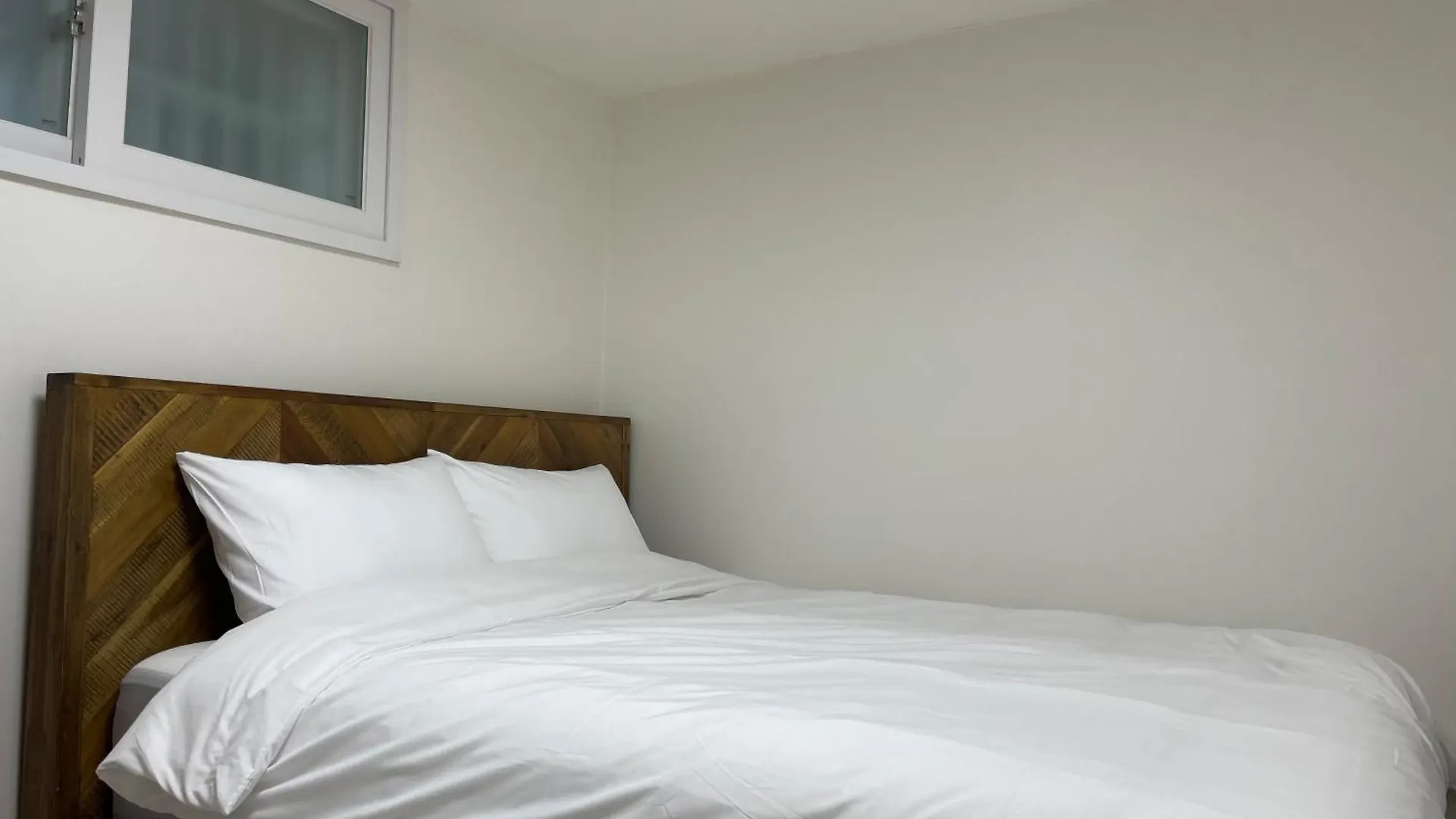 #2 Beds, 2 Rooms Staytion25 #Wangsimni Comfortable 2 Cozy Rooms Seoul Apartment