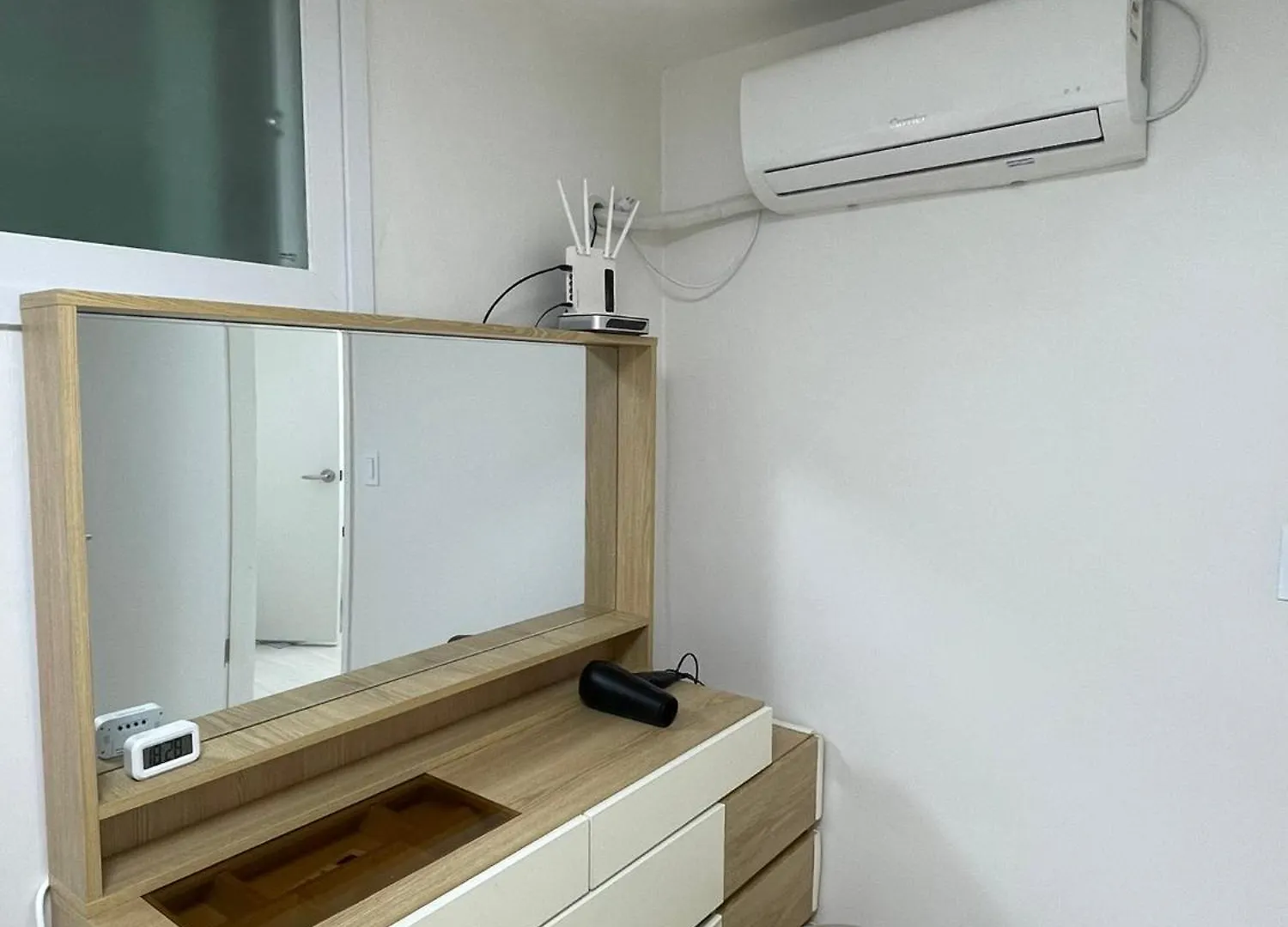 Apartment #2 Beds, 2 Rooms Staytion25 #Wangsimni Comfortable 2 Cozy Rooms Seoul