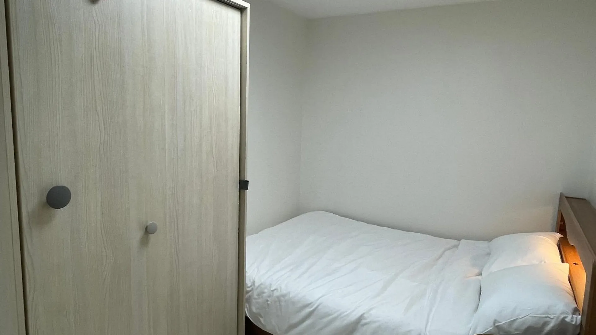 #2 Beds, 2 Rooms Staytion25 #Wangsimni Comfortable 2 Cozy Rooms Soul Apartmán
